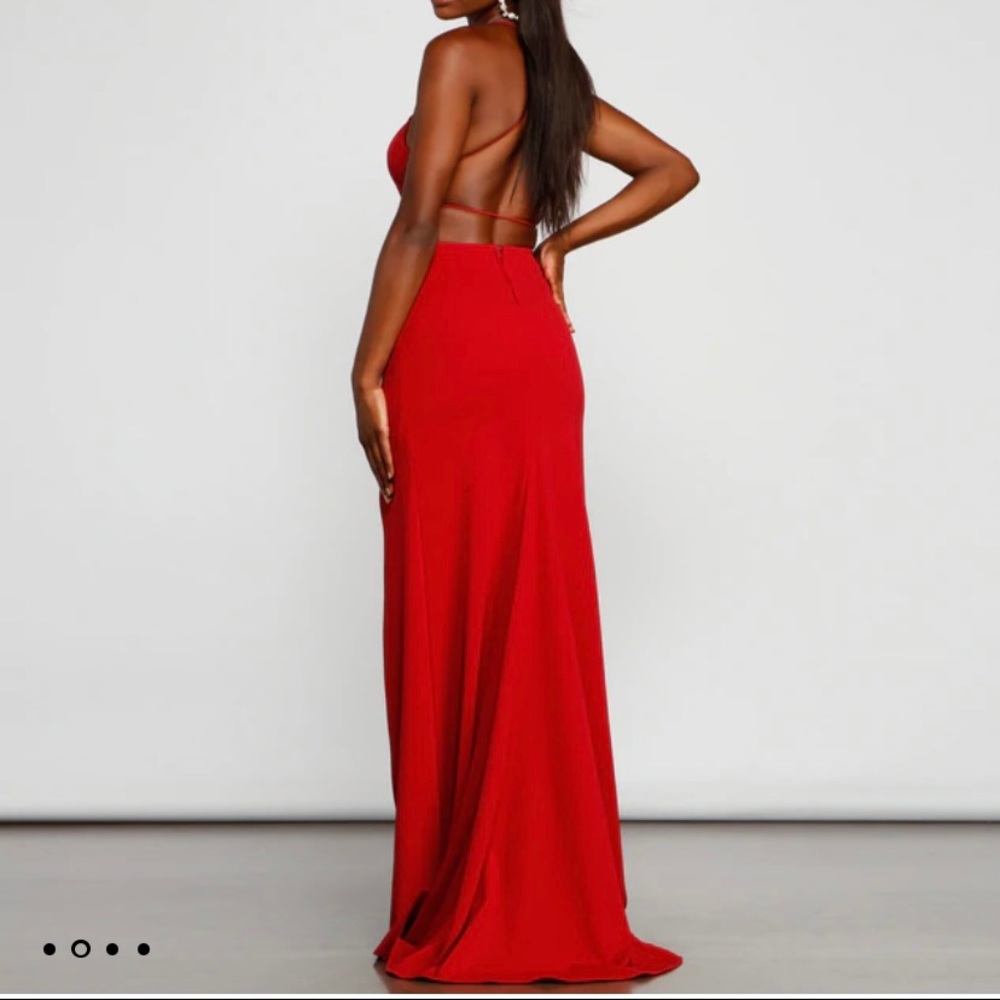 Brand new red, strappy cut-out gown in XS from Windsor - Picture 3 of 5